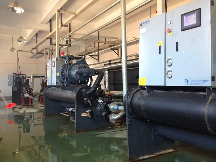 螺桿式冷水機(jī)價(jià)格，風(fēng)冷螺桿式冷水機(jī)組，水冷螺桿式冷水機(jī)組