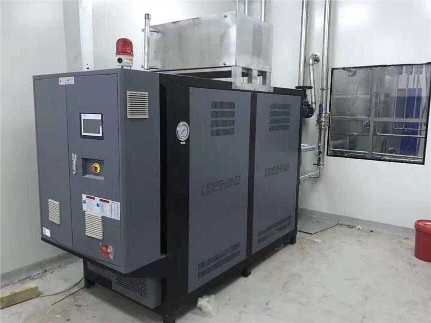 湖北高溫油溫加熱機， 高溫油溫模溫機，300度高溫油溫機